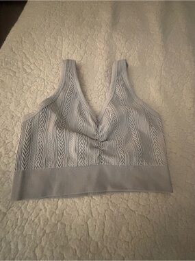 Aerie Light Gray Knit V-Neck Cropped Sports Tank Top
